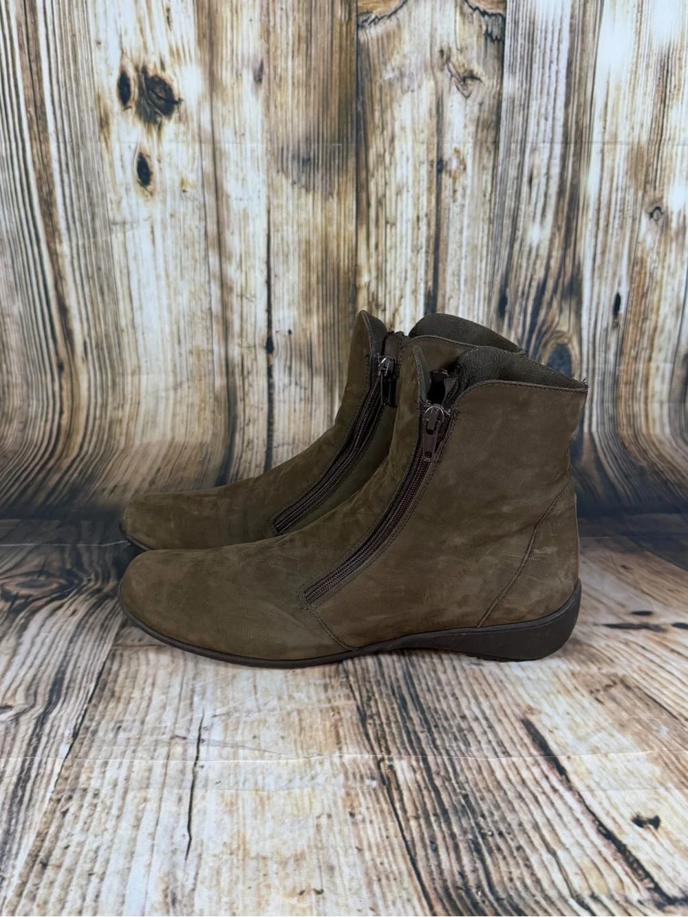 Munro American Nubuck Ankle Boots Womens 8.5 N Olive Brown Double Zip Wedge